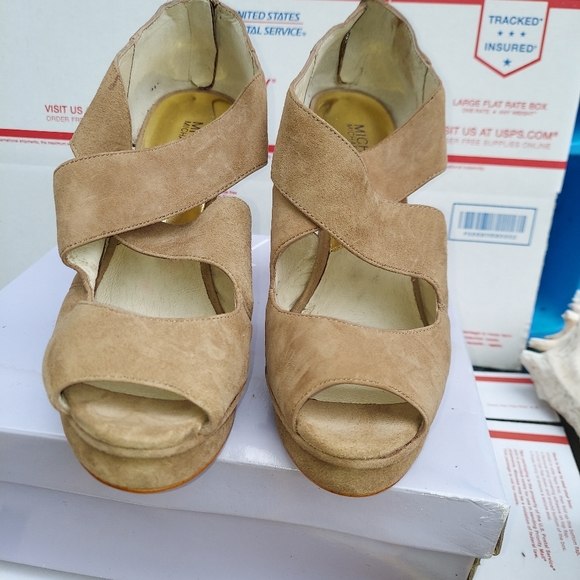 MICHAEL Michael Kors Dune sz 9.5 ELENA Cross Strap Platform Heels - Picture 2 of 13